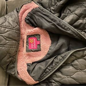 Girls grey jacket with pink fleece in hood. Size 6/s